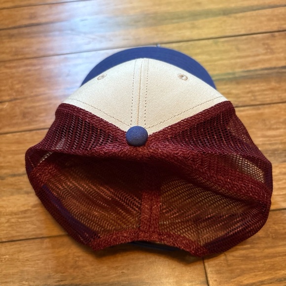 Patagonia Mesh Back Trucker Hat Cap Mountain Logo Patch Blue Maroon Snapback - Picture 5 of 10
